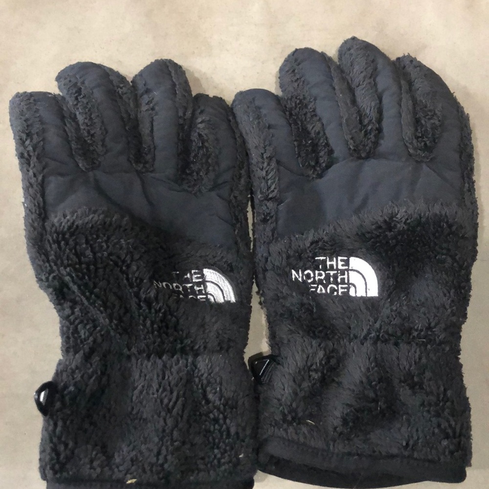 Women’s North Face Winter Gloves